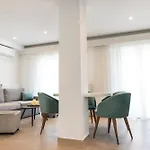 Amelia Luxury Living Wolos