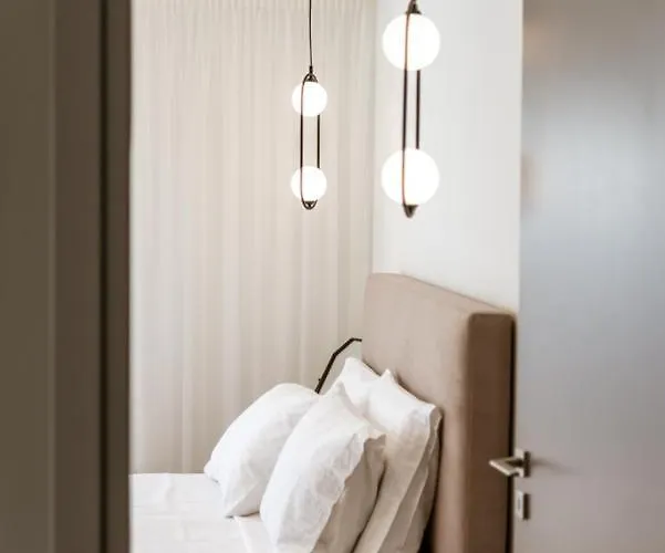 Amelia Luxury Living