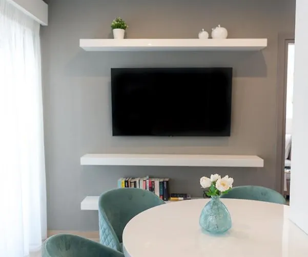 Amelia Luxury Living *